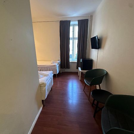 Vattengraendens Vandrarhem & Hotel ノルチェピング エクステリア 写真